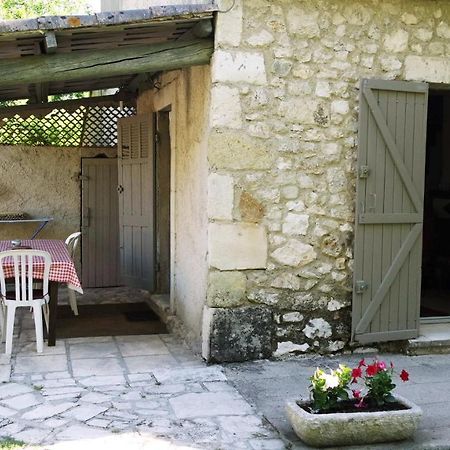 Mas Grimaud - Gite- Studio Et Chambres D'Hotes Familiales เอย์กาลิแยร์ ภายนอก รูปภาพ