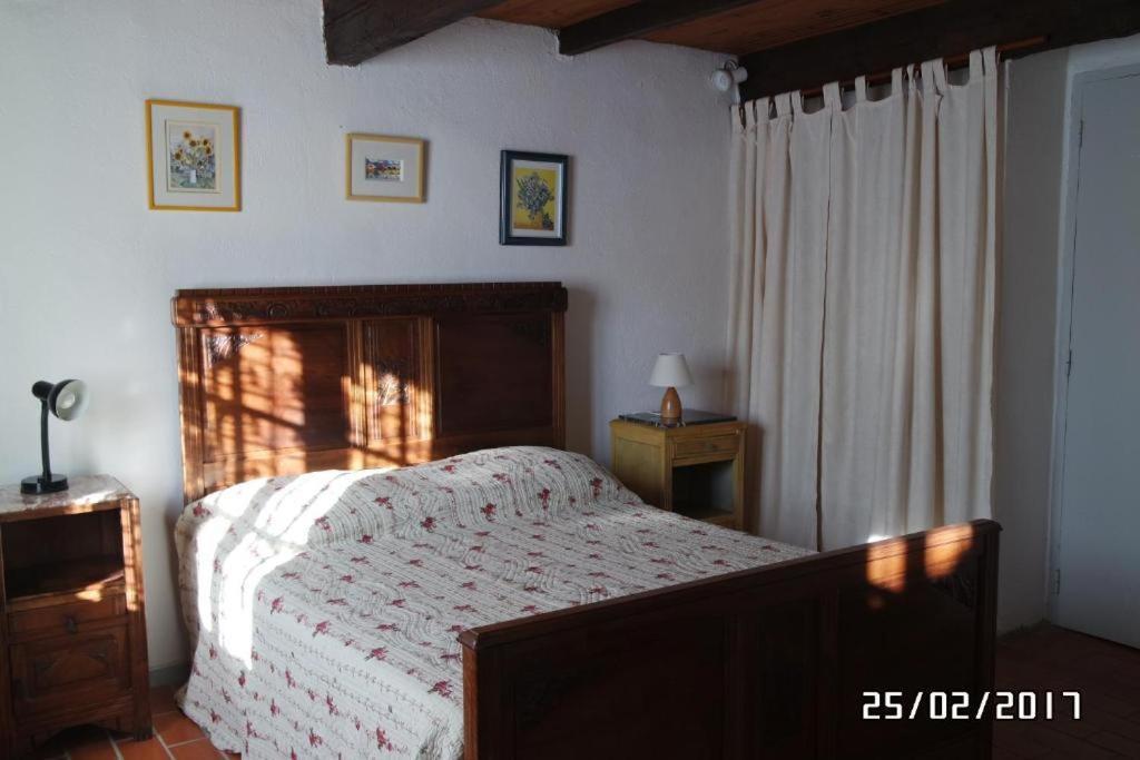 Mas Grimaud - Gite- Studio Et Chambres D'Hotes Familiales เอย์กาลิแยร์ ภายนอก รูปภาพ