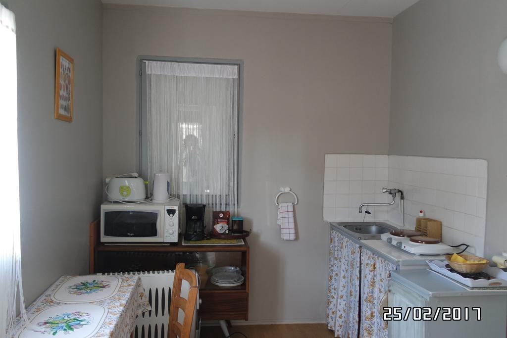 Mas Grimaud - Gite- Studio Et Chambres D'Hotes Familiales เอย์กาลิแยร์ ภายนอก รูปภาพ