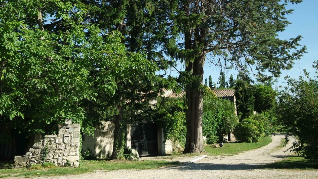 Mas Grimaud - Gite- Studio Et Chambres D'Hotes Familiales เอย์กาลิแยร์ ภายนอก รูปภาพ