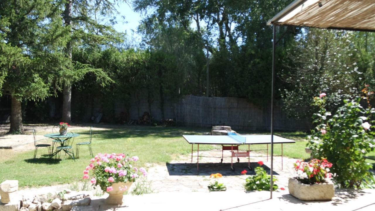 Mas Grimaud - Gite- Studio Et Chambres D'Hotes Familiales เอย์กาลิแยร์ ภายนอก รูปภาพ