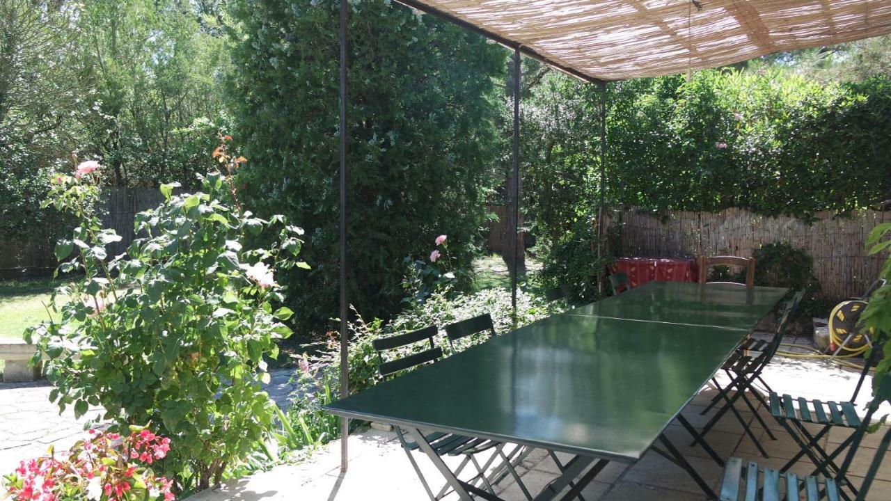 Mas Grimaud - Gite- Studio Et Chambres D'Hotes Familiales เอย์กาลิแยร์ ภายนอก รูปภาพ