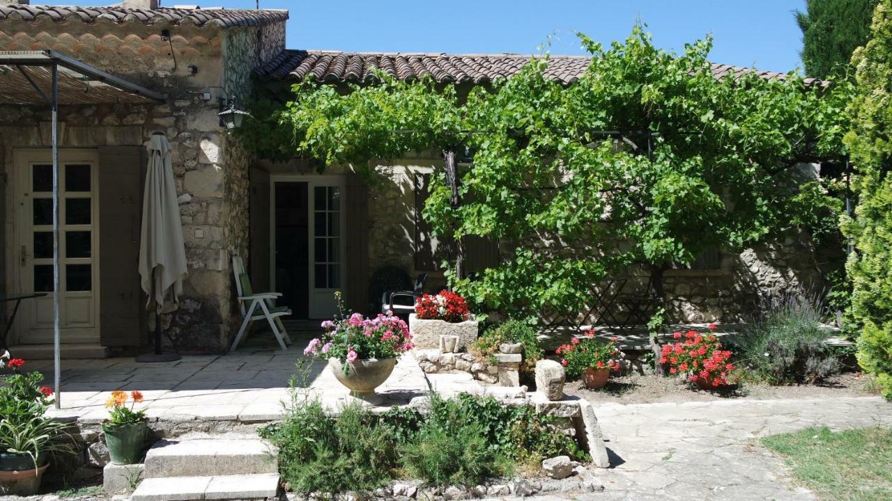 Mas Grimaud - Gite- Studio Et Chambres D'Hotes Familiales เอย์กาลิแยร์ ภายนอก รูปภาพ